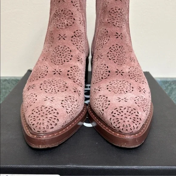 Coach Bowery Chelsea Boot - Picture 8 of 9